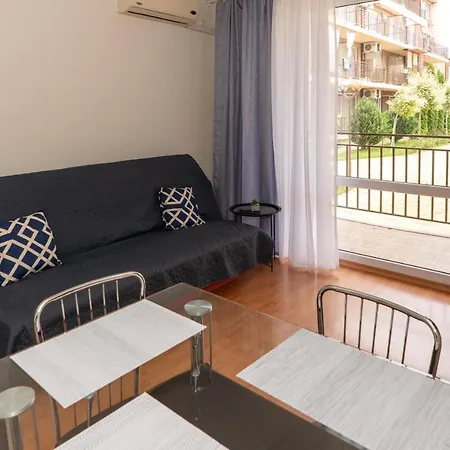 Apartament Fort Slăntjev Brjag