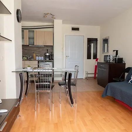 Apartament Fort * Słoneczny Brzeg